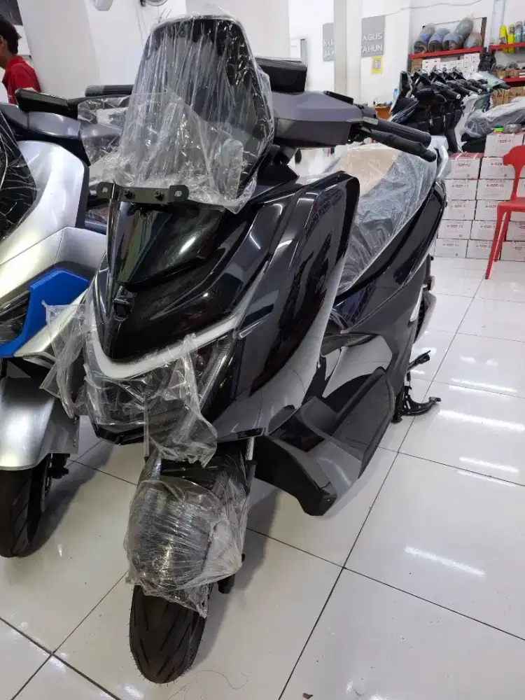 MOLIS UWINFLY M135H