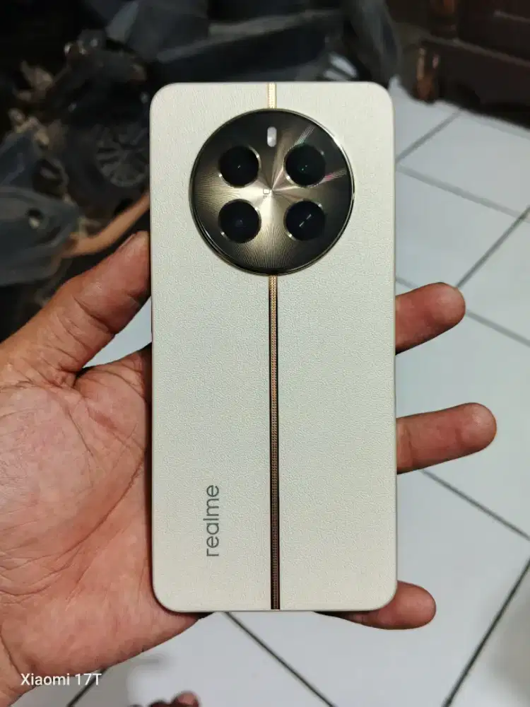 Realme 12+ 5G 8/256gb hp only halal