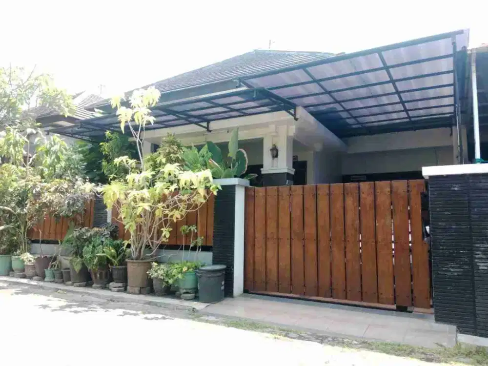 Rumah Bagus di Perumahan Fajarindah Strategis dekat RS JIH dan Stadion Manahan