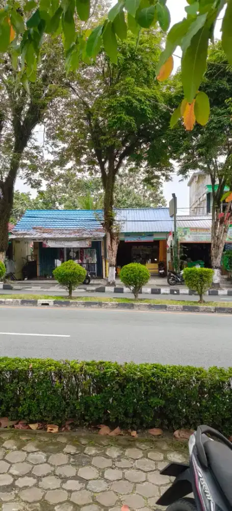 Ruko pinggir jln raya
