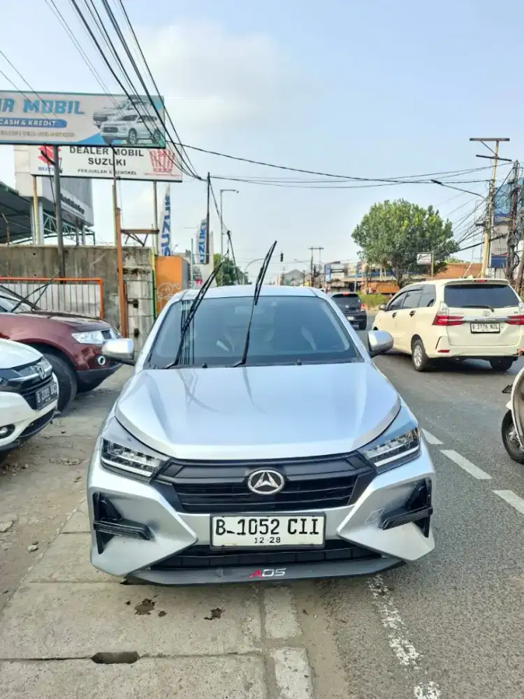 Daihatsu Ayla R metic 2023 new model