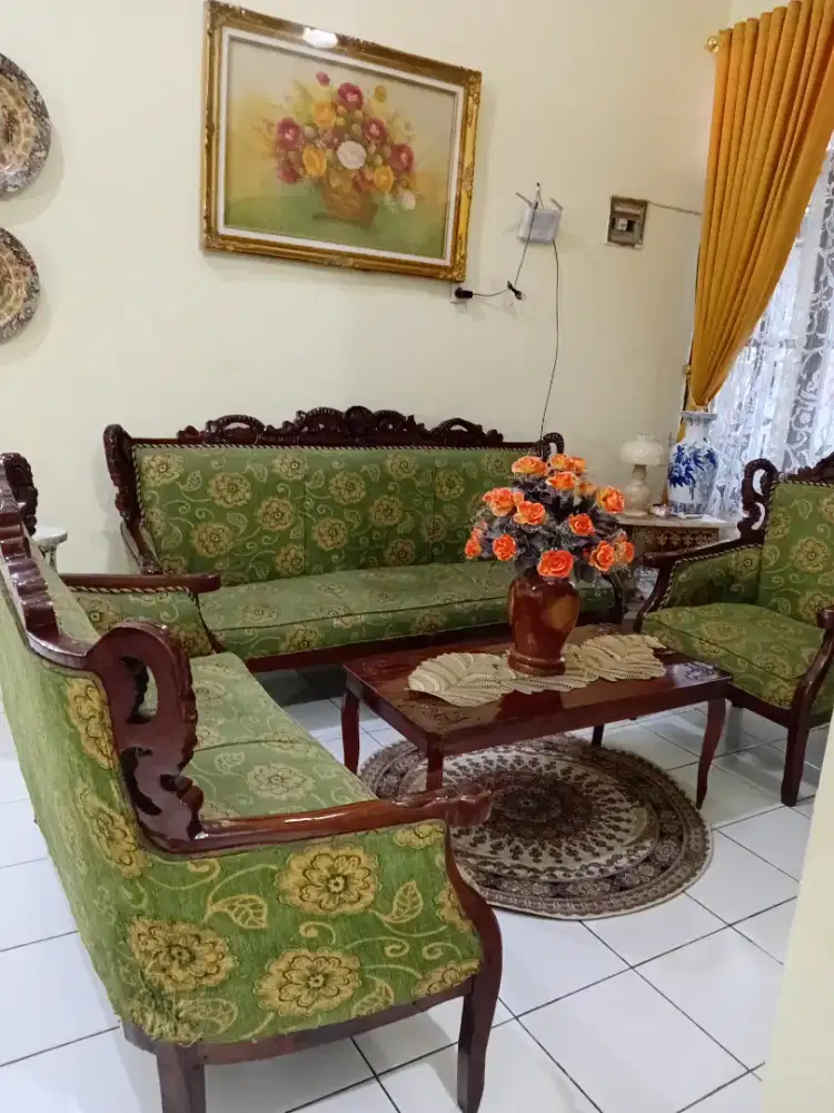 Kursi Sofa Kayu