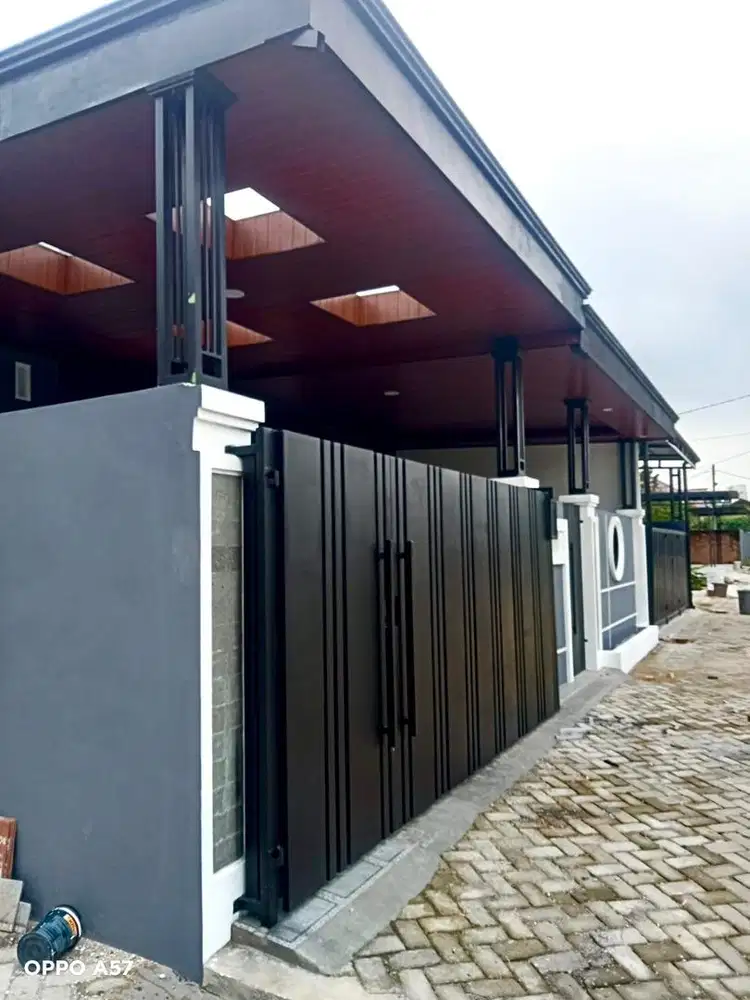 Pagar pintu gerbang tempahan