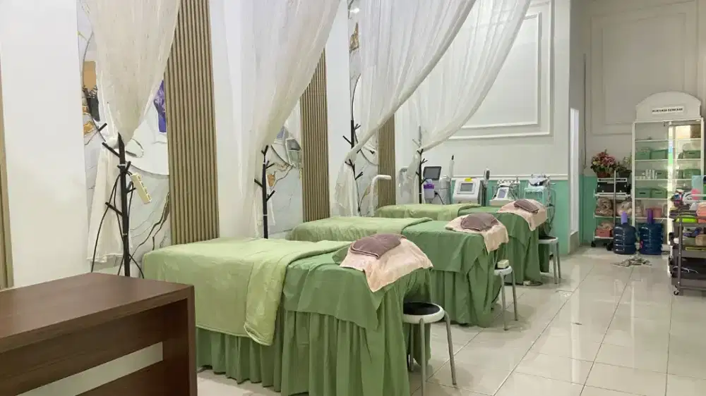 BED FACIAL KOKOH DAN TEBAL