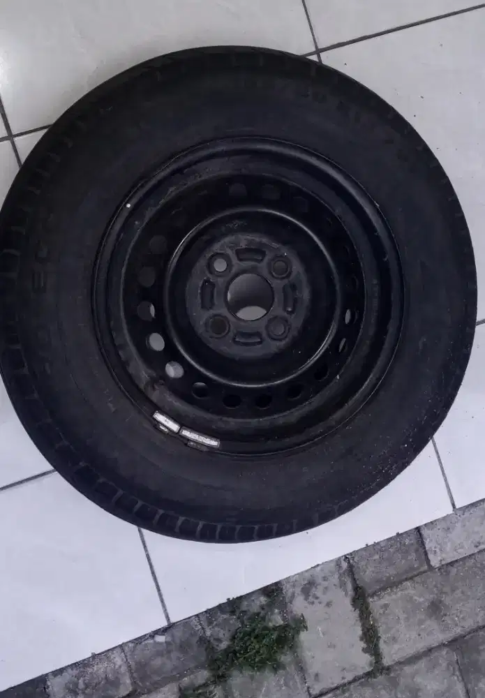 jual velg  R13 200K, ban hanya bonus