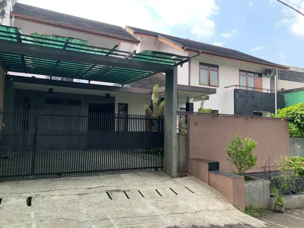 RUMAH SIAP HUNI MURAH LUAS TERAWAT DI CIGADUNG DAGO KOTA BANDUNG