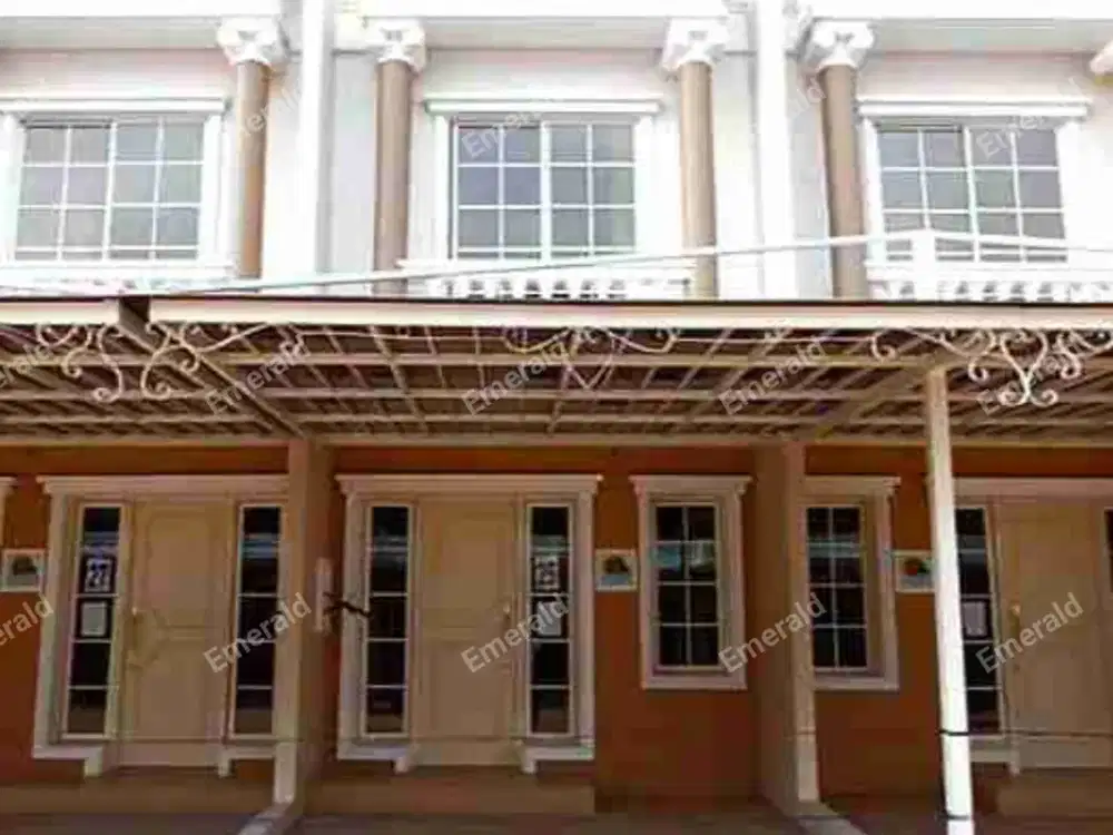 Rumah Minimalis Eropa Green Lake City