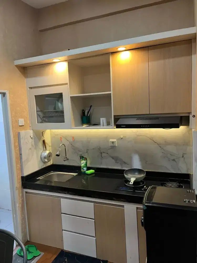 DI JUAL APARTEMEN FULL FURNIS