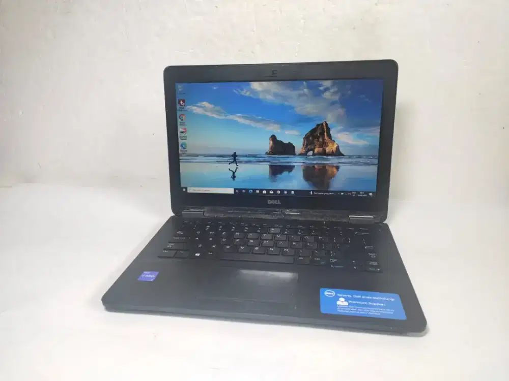 B1181 Dell latitude e7270 core i7-66
00U Ram 8GB ssd 256GB