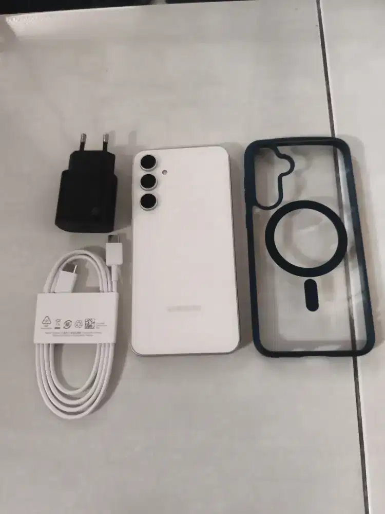 Samsung S23 FE 5G 8/256 white HP charger sein