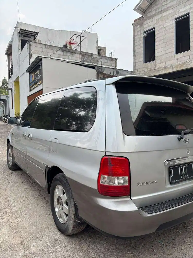 Kia Sedona 2003 Bensin