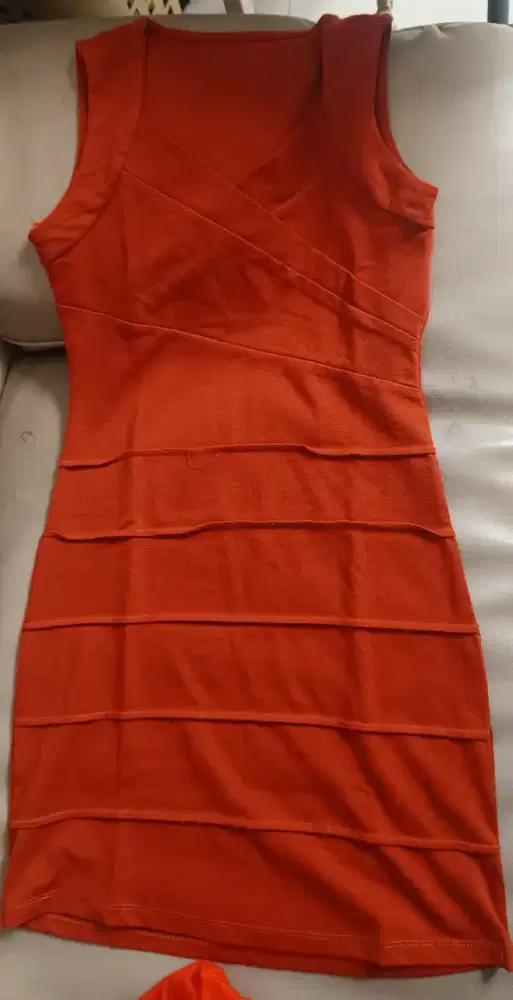 Dress terusan pendek warna orange jingga