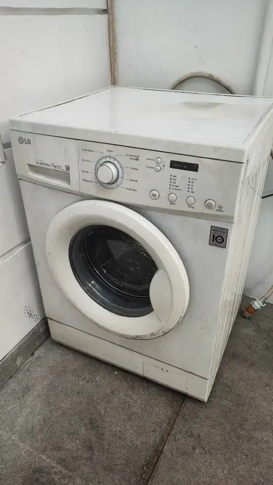 Dijual mesin cuci front load LG