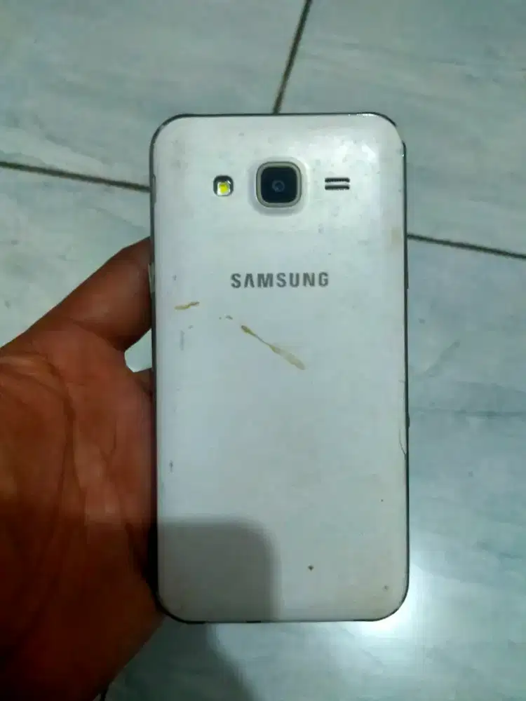 Samsung galaxy j500 masih getar batangan