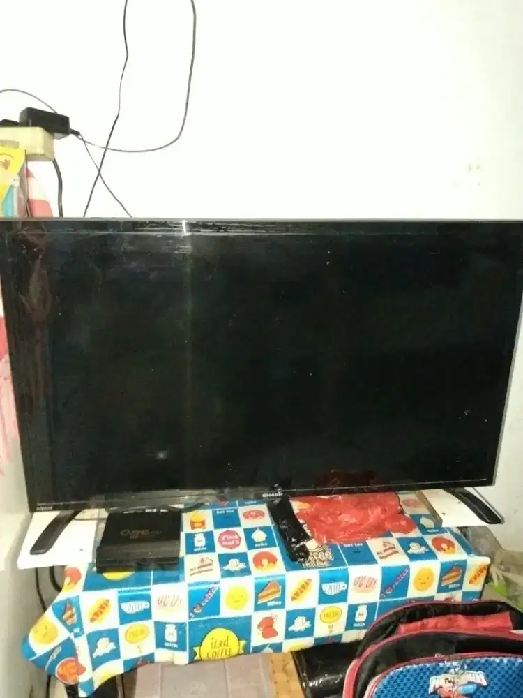 Jual aja tv Sharp 32 in analog minus remote aja rusak