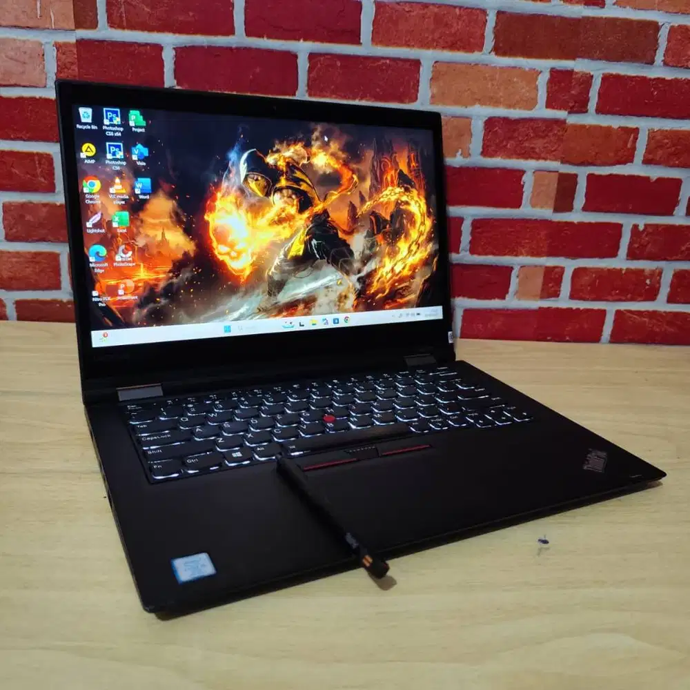 Laptop Lenovo Thinkpad Yoga Flip Touchscreen Intel Core i5 Key Backlig