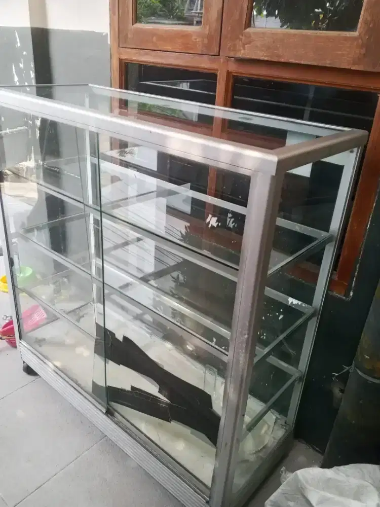 Etalase Toko (Bekasi)