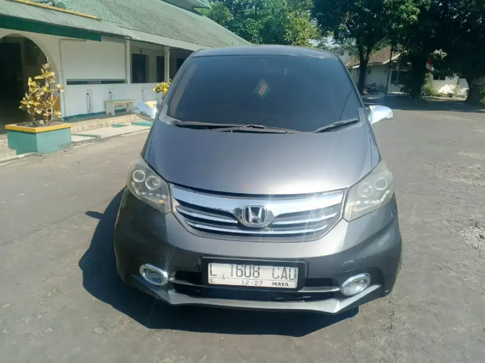 Honda freed E PSD TAHUN 2013