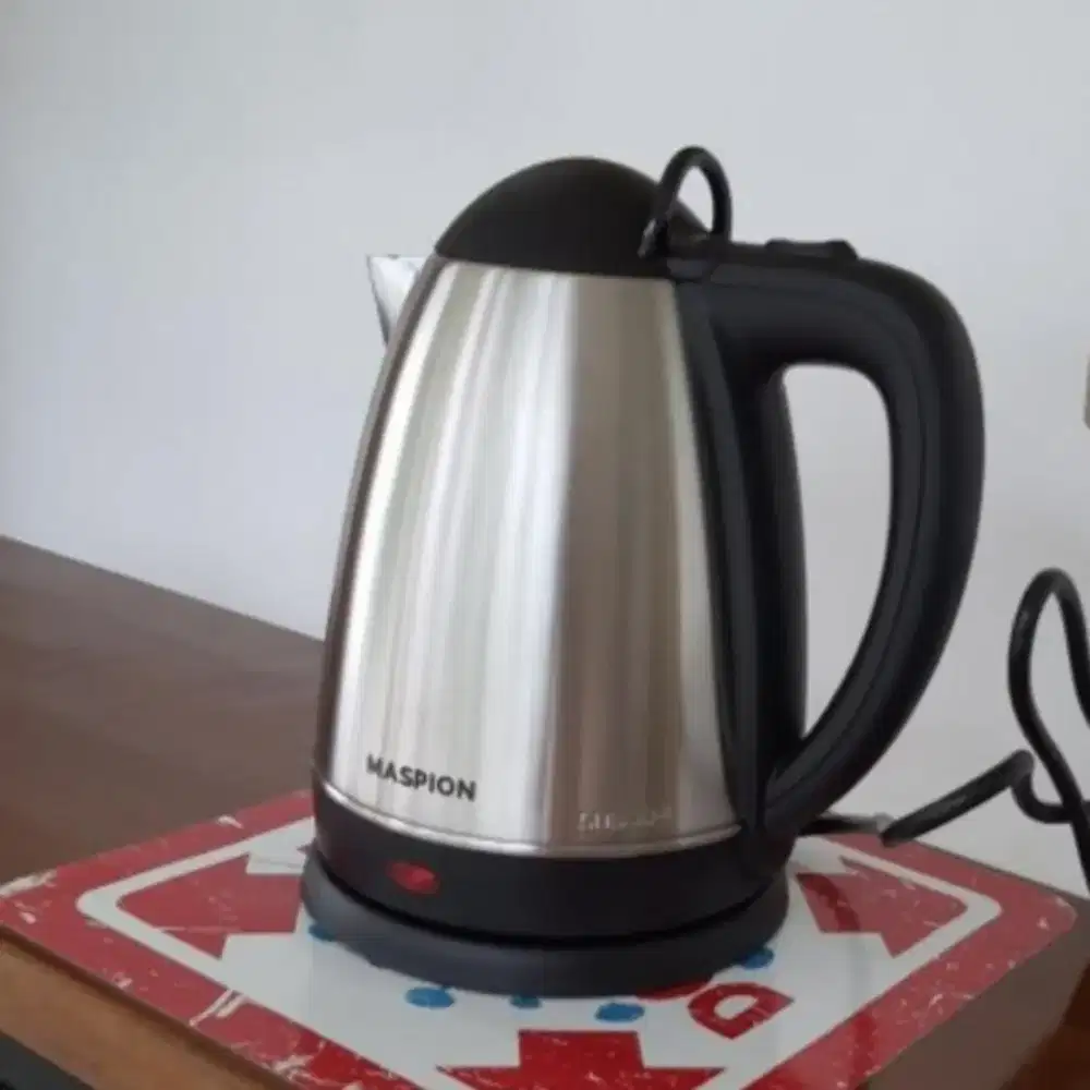 Kettle teko listrik Maspion