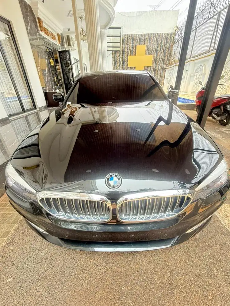 Bmw 530i black on cognac 2019 pribadi