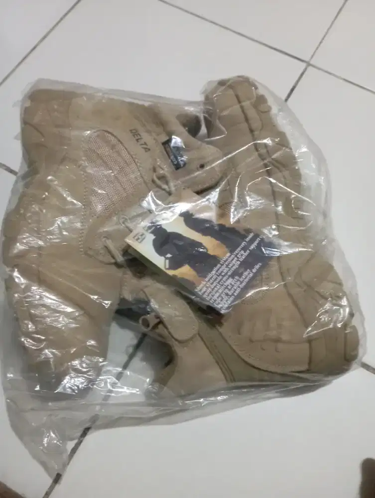 Jual sepatu septi merek delta ukur 42
