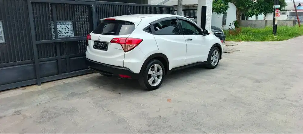 HRV E WHITE MATIC MULUS PLAT KOTA PEKANBARU
