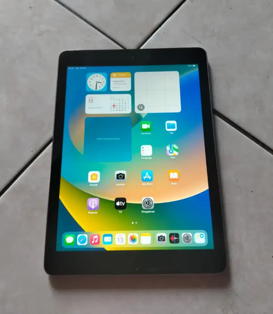 iPad Gen 5 Grey 32GB WI-FI Normal Eks Resmi iBox