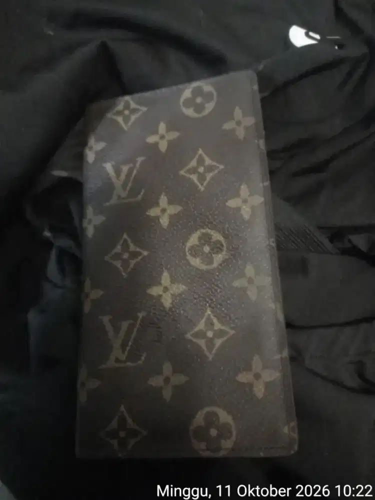 Dompet LV sesuai foto no minus