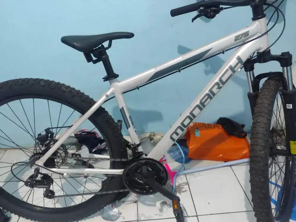 Sepeda Polygon monarch 27,5