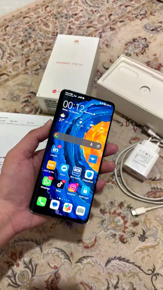 Di jual Huawei P30 Pro 8/256 GB second like neww masih mulus 96 %