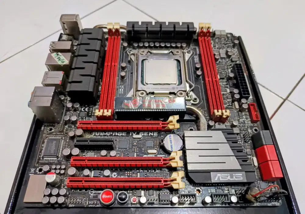 Motherboard Asus X79
