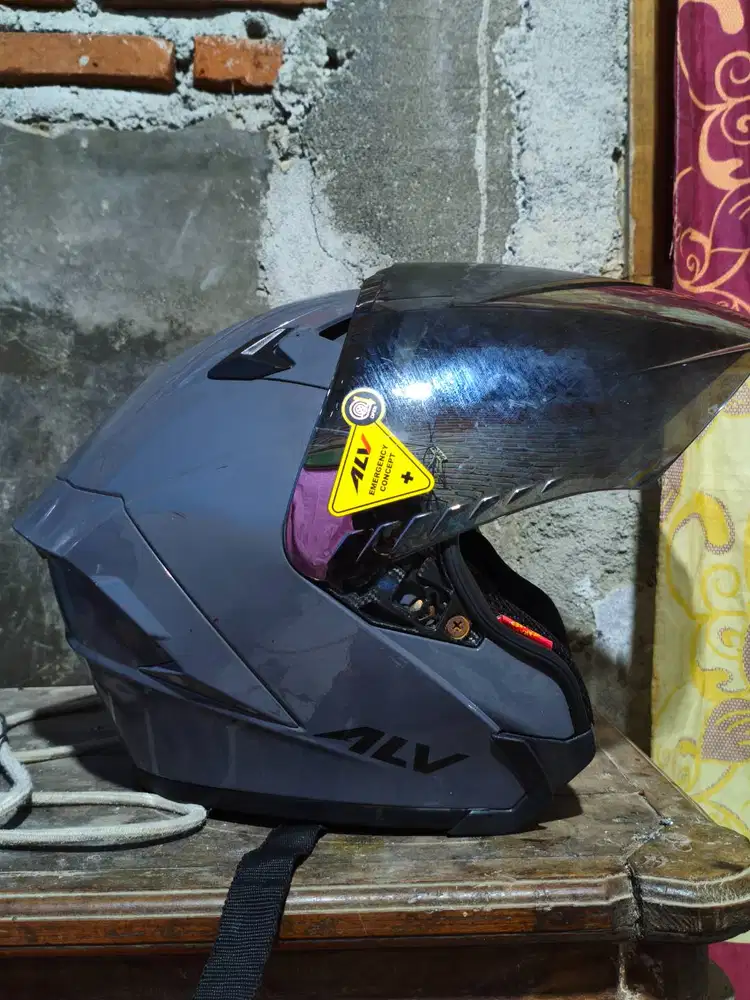 helm alv ultron