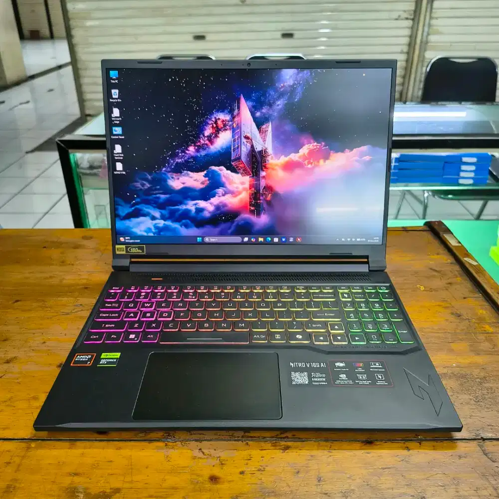Acer Nitro V16S ANV16S Ryzen 7-260 Nvidia RTX 5050 8GB WUXGA Like new