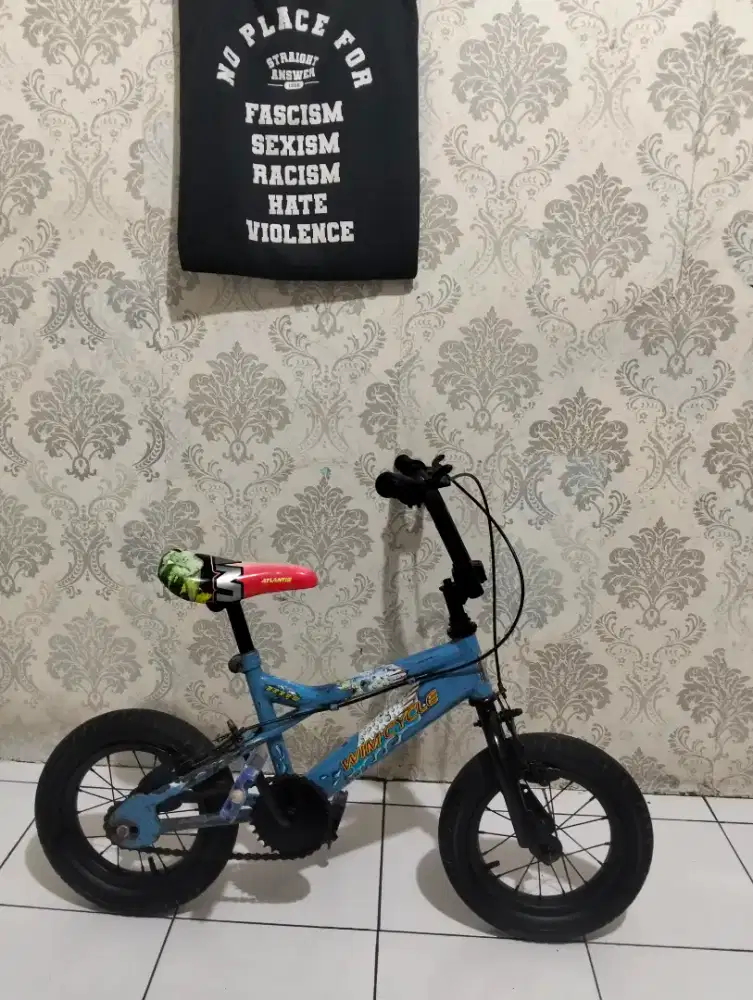 Sepeda BMX anak ukuran 12 untuk balita