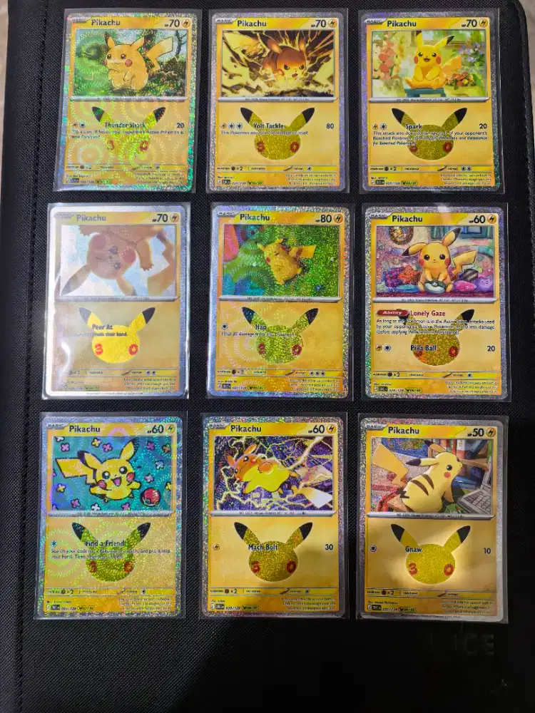 1Set  Pikachu 30th Aniversary (30Kartu) English