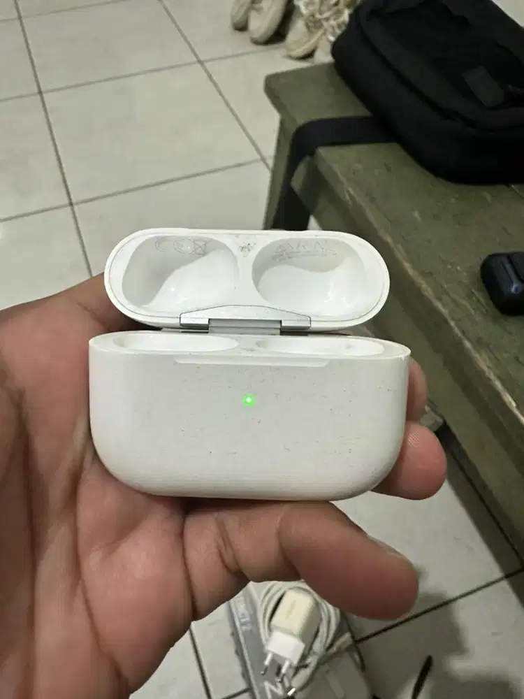 charging case airpods pro 2