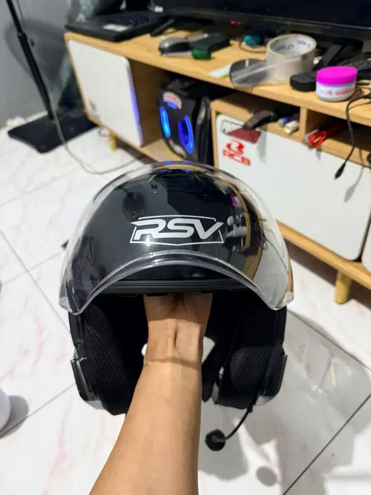 RSV WINDBREAKER