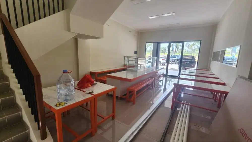 Dijual Meja + Kursi + Etalase Warteg dan Gerobak Bakso