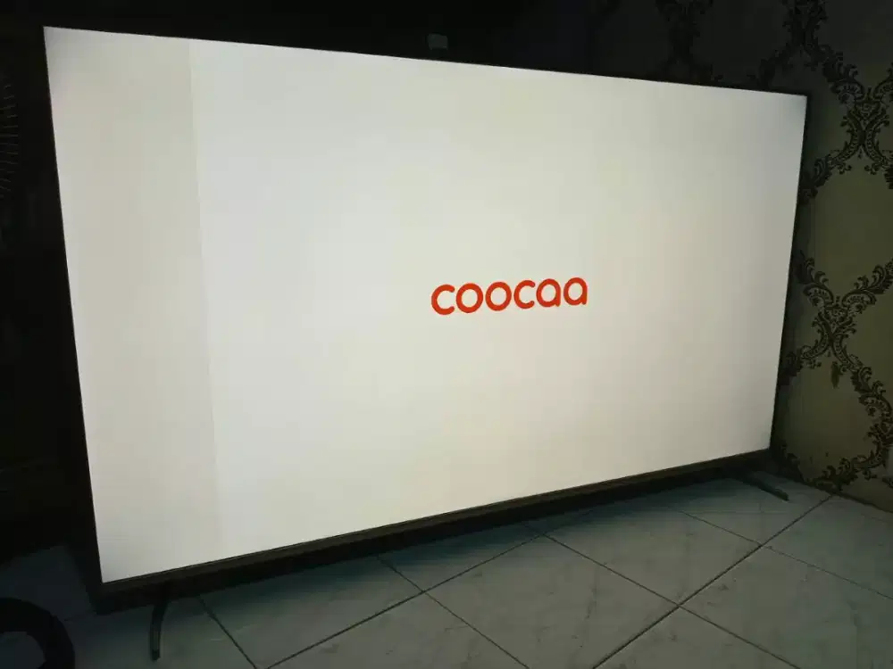 Tv LED Coocaa android 65s6g minus layar .kondisi hidup normal.