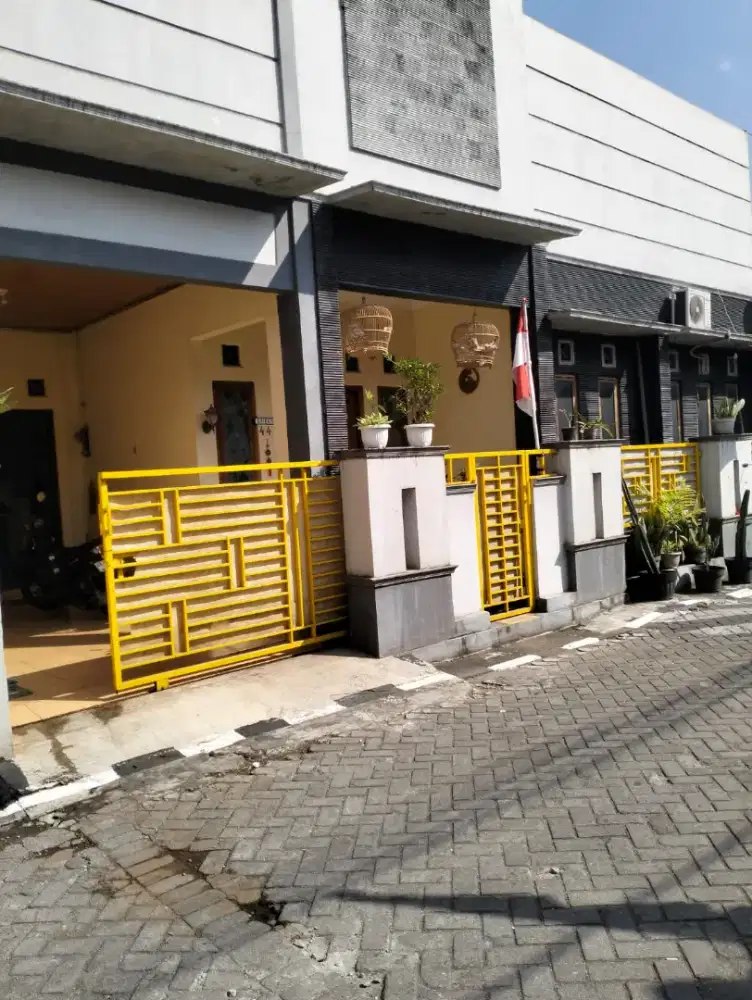 Rumah strategis griya wirokerten indah jl srikaya no 44 Yogyakarta