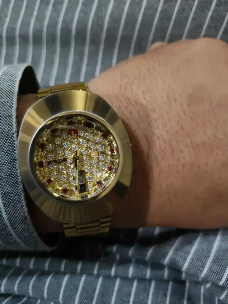 Dijual cepat jam Tangan Unik dan clasic merk RADO
