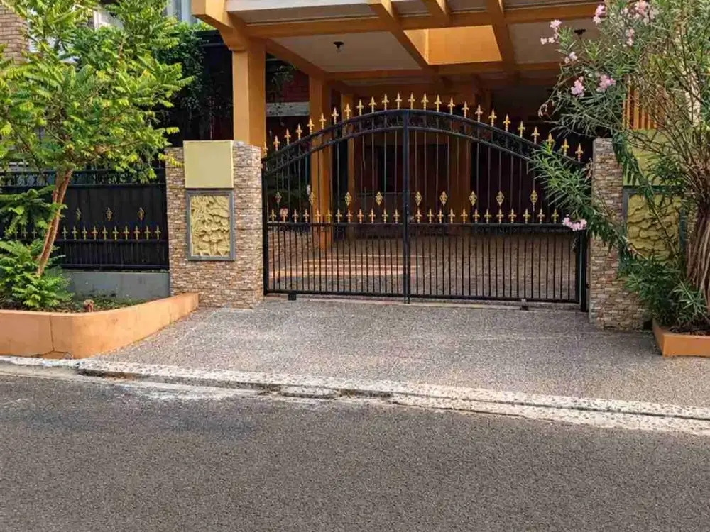 Sewa Rumah Cantik Dalam Cluster Siap Huni Kota Legenda dekat Grand Wisata Tambun Bekasi