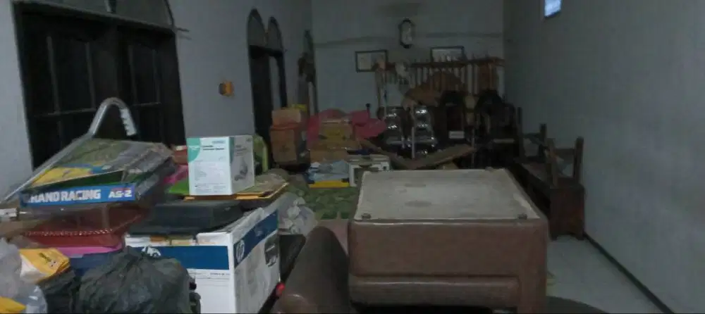 Dijual borongan barang2 seperti kasur spring bed,meja kursi kayu,dll