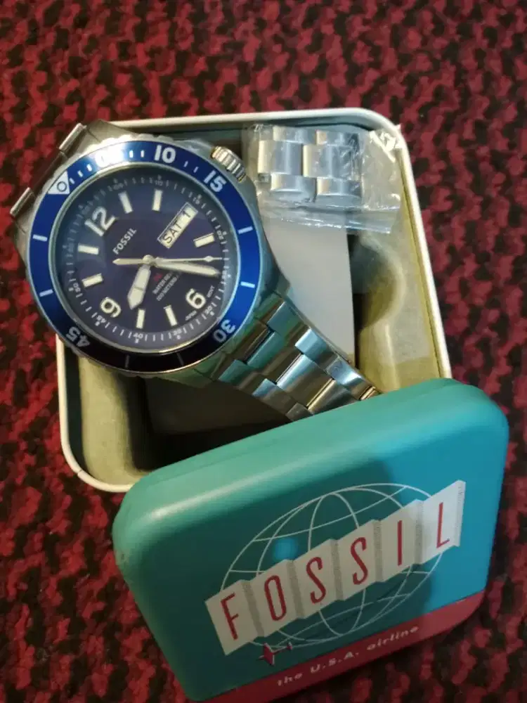 Jam tangan Fossil