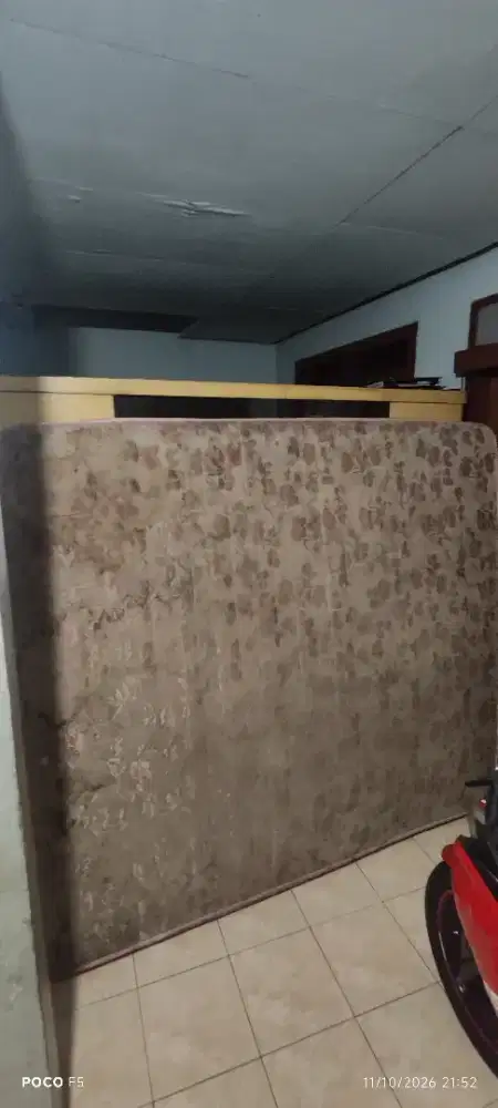 Spring bed gratis