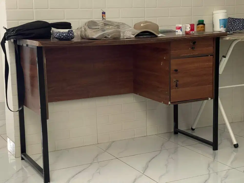 Meja Belajar/Komputer/Kantor