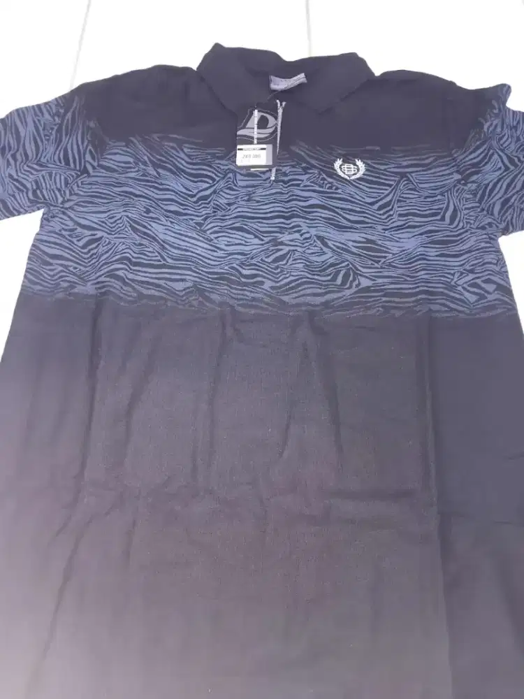 Di jual kaos masih baru