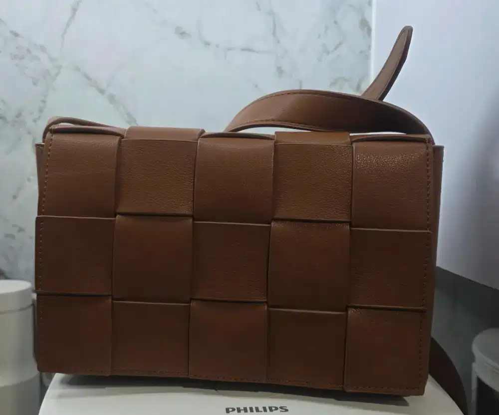 Tas Slempang Coklat