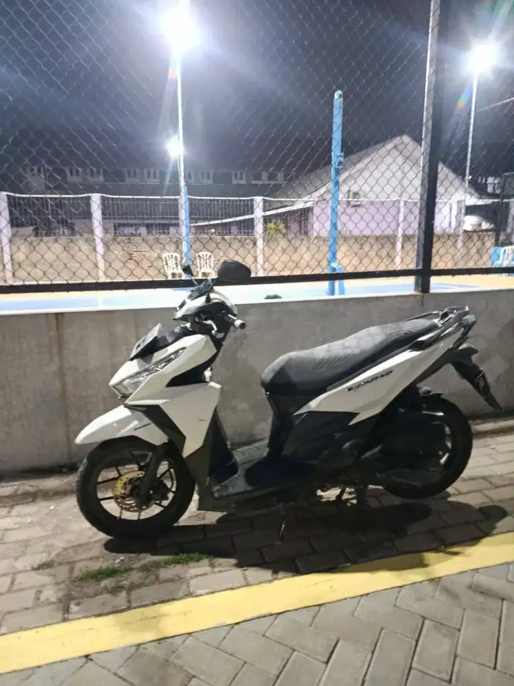 Honda Vario 150 eSP Tahun 2015 - Surat Lengkap Pajak Hidup Bekasi