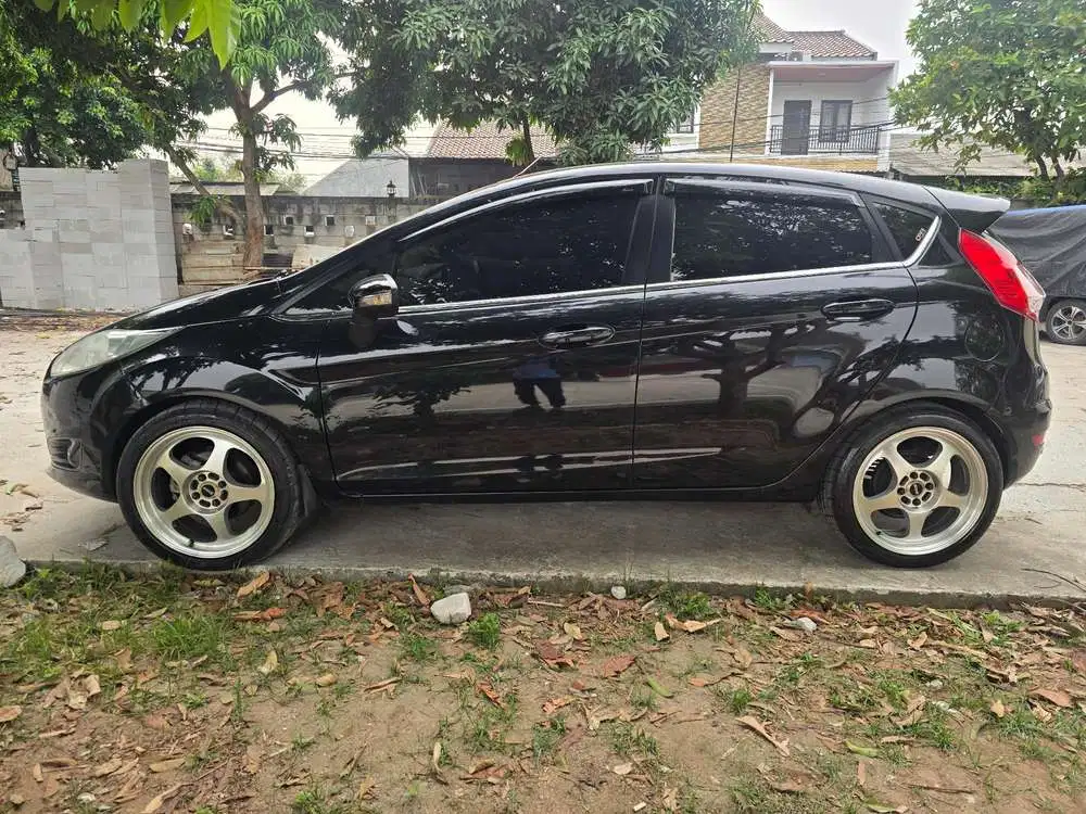 Ford Fiesta 2013 Bensin